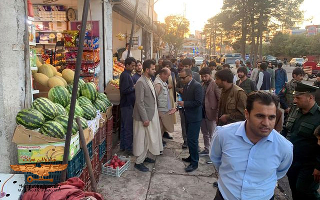 The process of clearing the sidewalks and roads from the provincial road and Tarqi Park